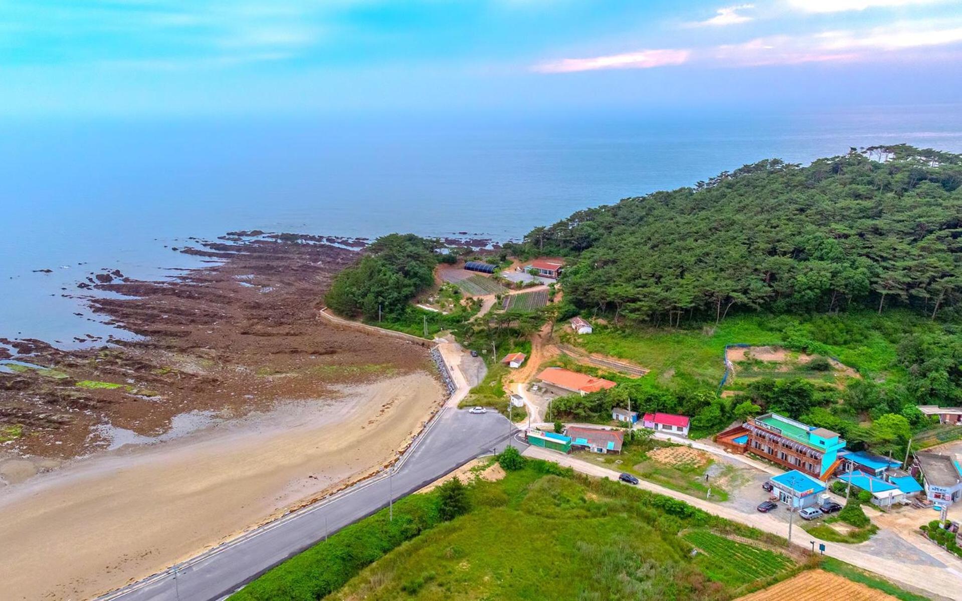 Taean Anmyeondo Li Syuchae Pension Bagian luar foto